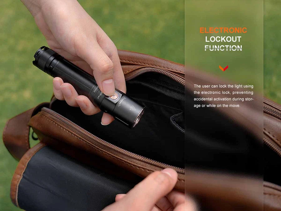 FENIX E28RV2 RECHARGEABLE EDC FLASHLIGHT