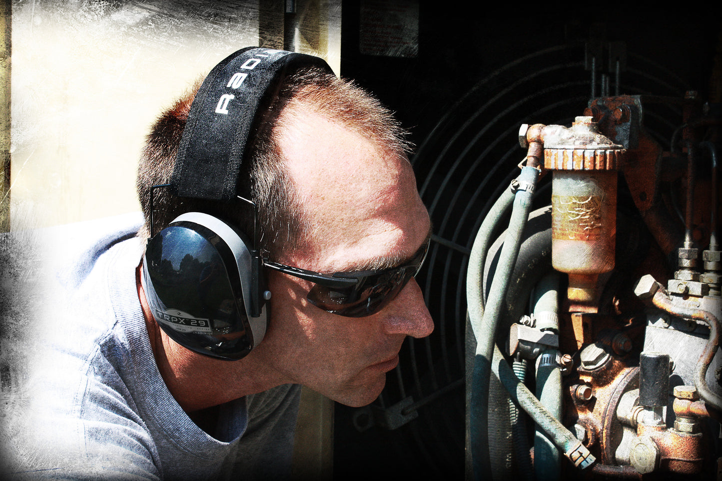 Radians TR29-BX TRPX 29 earmuff detail